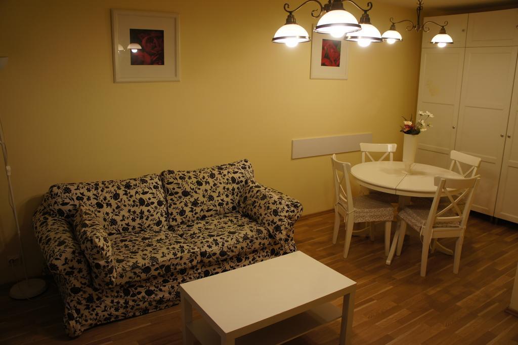 Agentia H Accommodation Bukarest Exterior foto